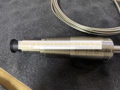 مقياس تسارع بدرجة حرارة عالية 330450 من Bently Nevada 330450-40